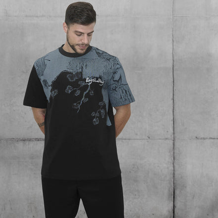 The PRINTED T-SHIRT black by Feng Chen Wang