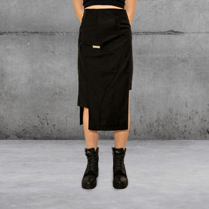 Streamline Intervein Skirt by C2H4